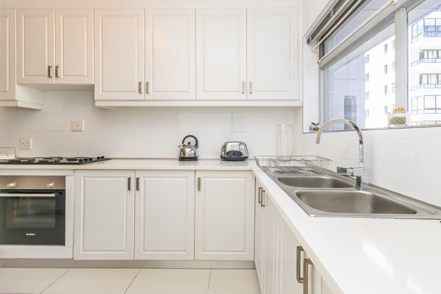 2 Bedroom Property for Sale in Sea Point Western Cape